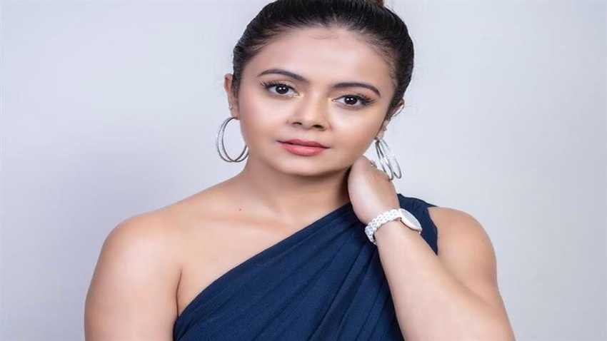 Bigg Boss 13's Devoleena Bhattacharjee ADOPTS two families for a Month