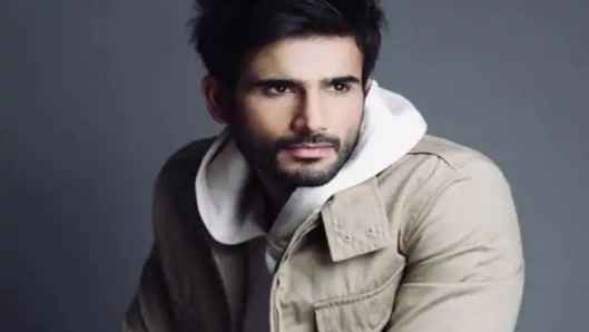 karan tacker