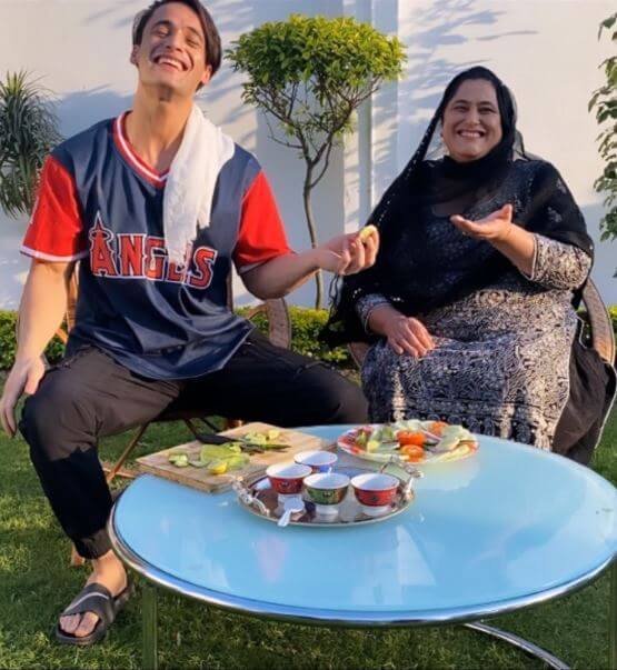 asim with his mother